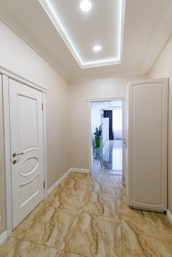 Apartament Luxury For Business & Pleasure Royal 3 Kijów Zewnętrze zdjęcie