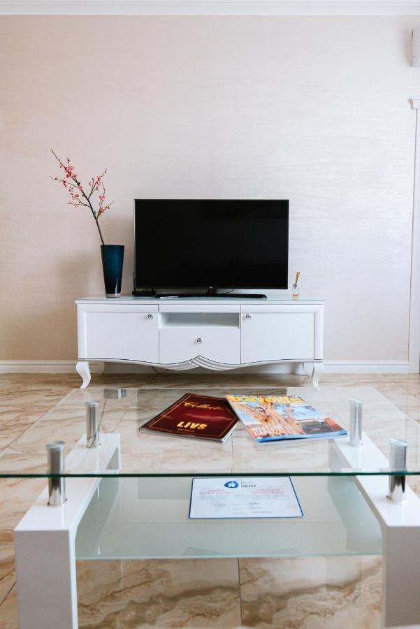 Apartament Luxury For Business & Pleasure Royal 3 Kijów Zewnętrze zdjęcie